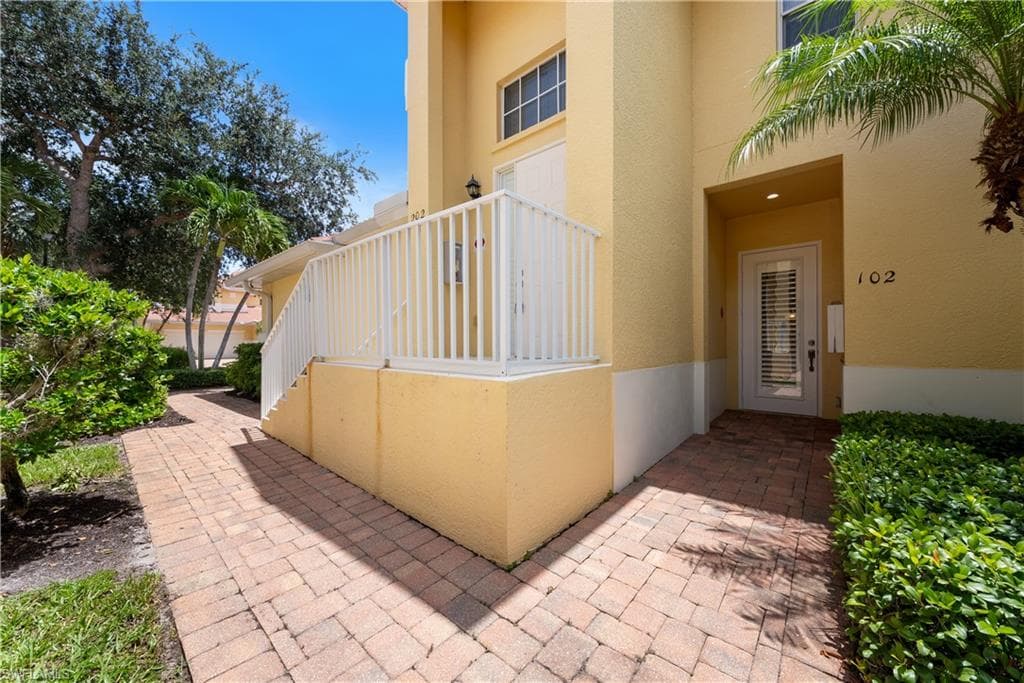 3401 Morning Lake Dr 102, Estero, FL 34134-4