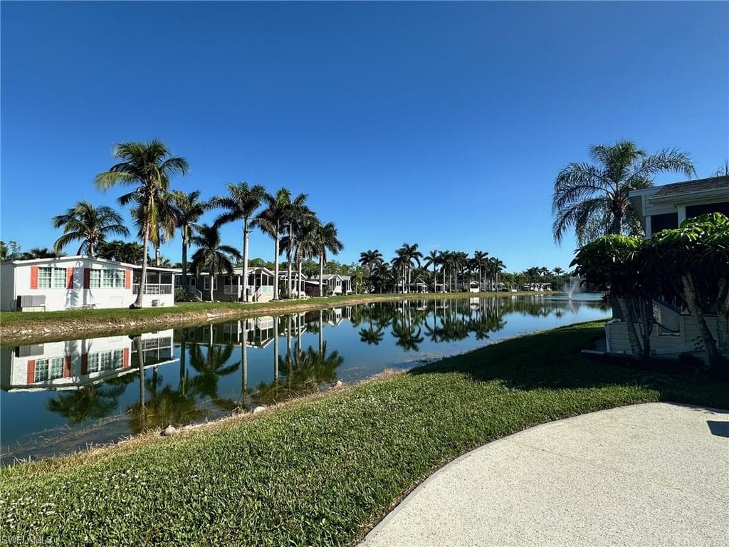 1254 Silver Lakes Blvd, Naples, FL 34114-5