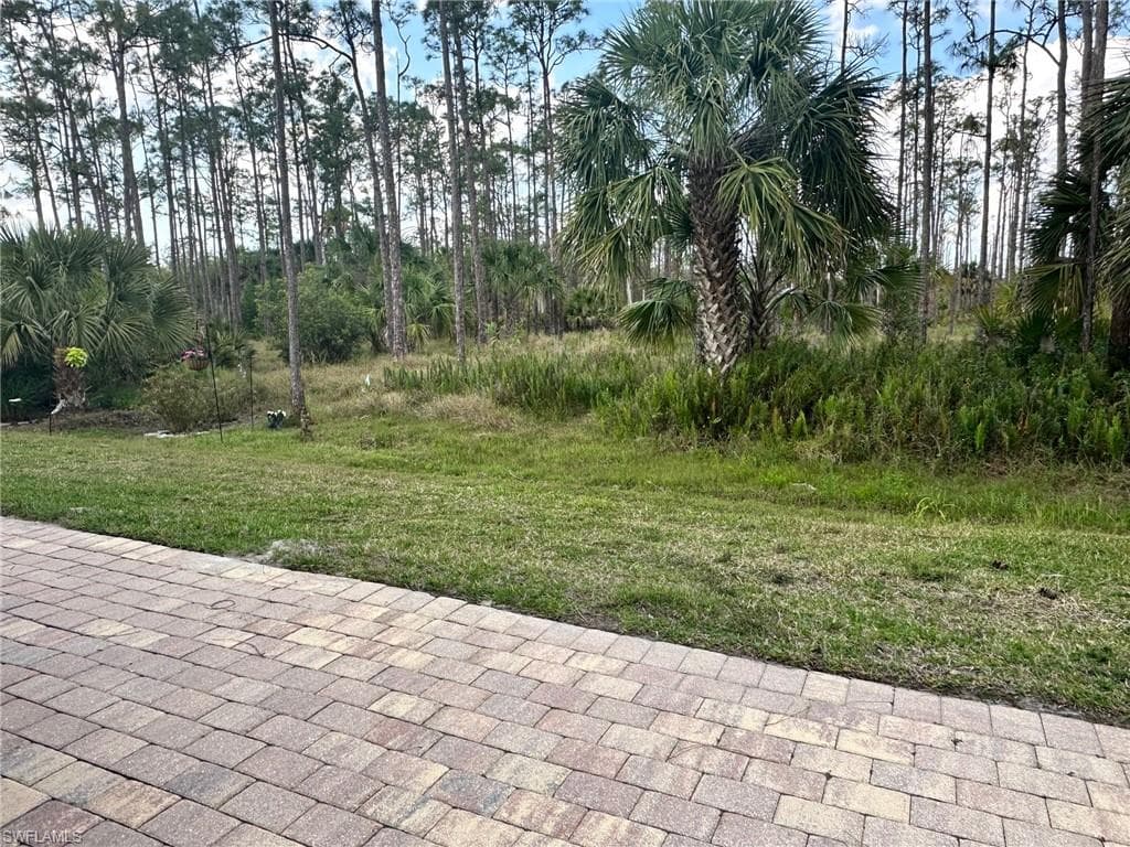 1232 Diamond Lake Cir, Naples, FL 34114-7
