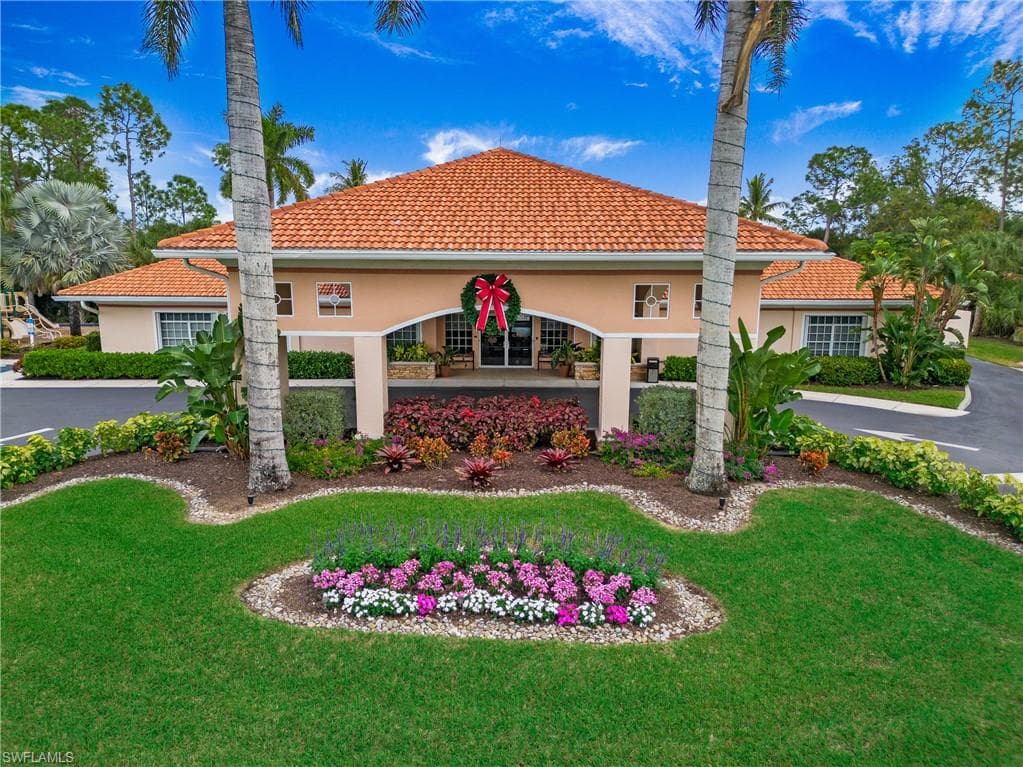 7805 Woodbrook Cir 3003, Naples, FL 34104-35