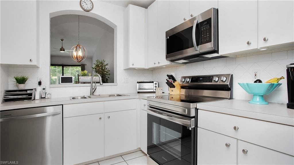 7805 Woodbrook Cir 3003, Naples, FL 34104-4