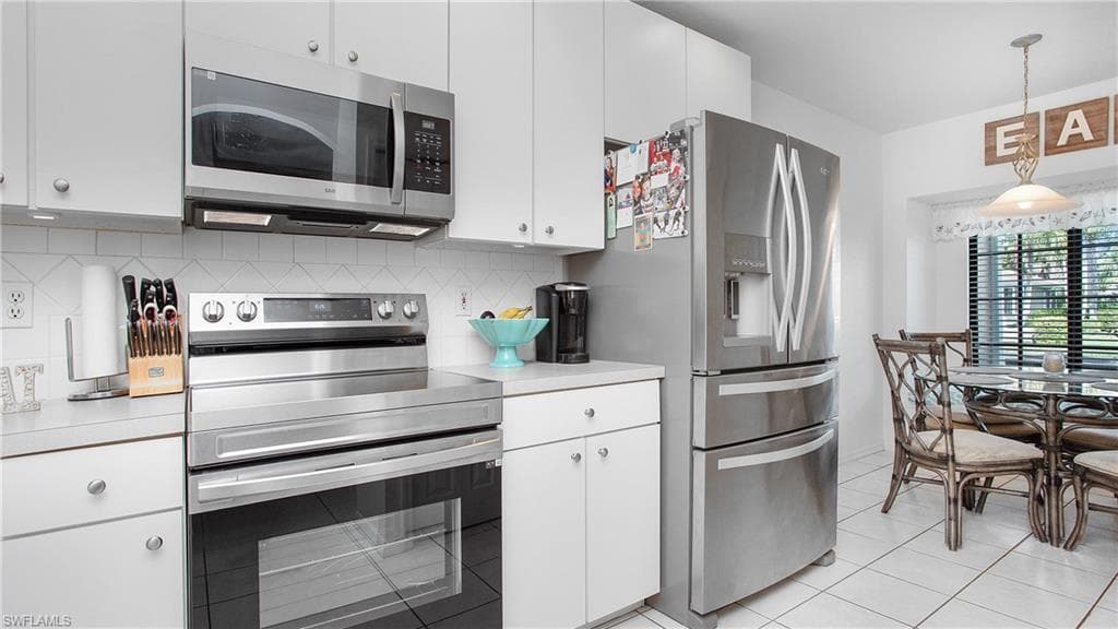 7805 Woodbrook Cir 3003, Naples, FL 34104-6