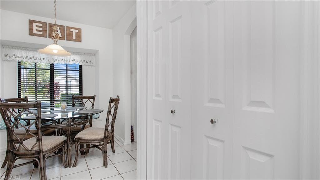 7805 Woodbrook Cir 3003, Naples, FL 34104-8