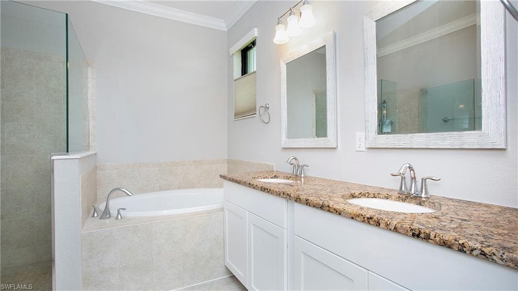 3668 Treasure Cove Ct, Naples, FL 34114-15
