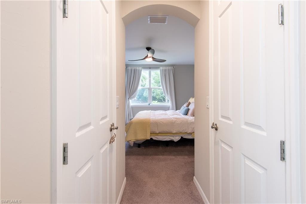 14727 Edgewater Cir, Naples, FL 34114-32