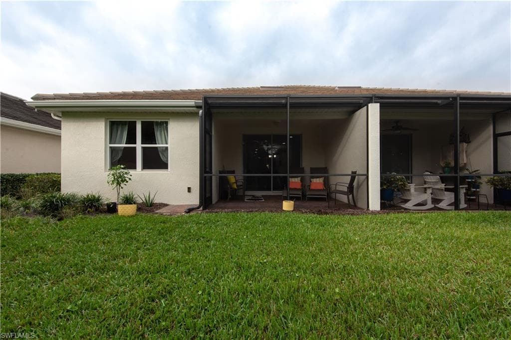 14727 Edgewater Cir, Naples, FL 34114-37
