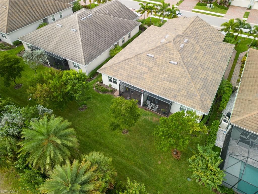 14727 Edgewater Cir, Naples, FL 34114-41