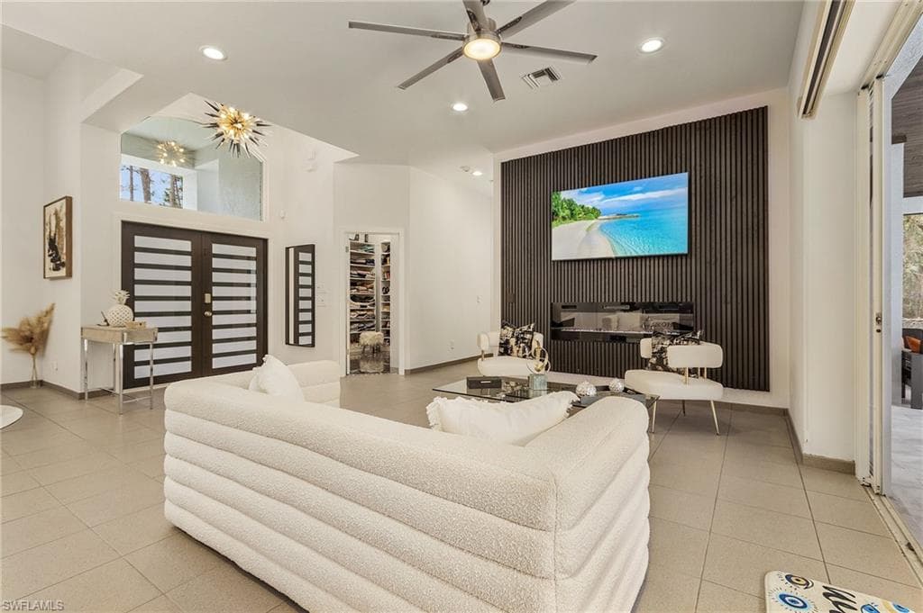 364 Logan Blvd S, Naples, FL 34119-11