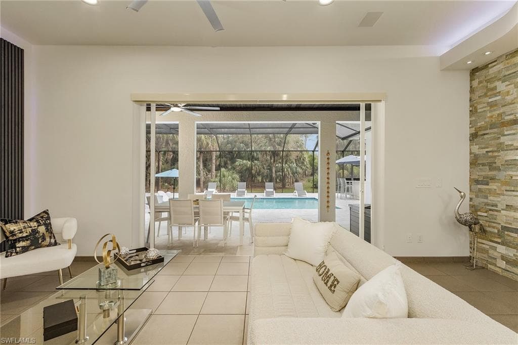 364 Logan Blvd S, Naples, FL 34119-12