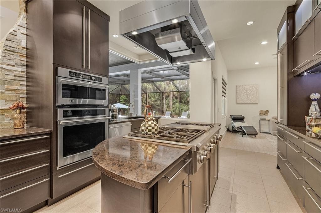 364 Logan Blvd S, Naples, FL 34119-16