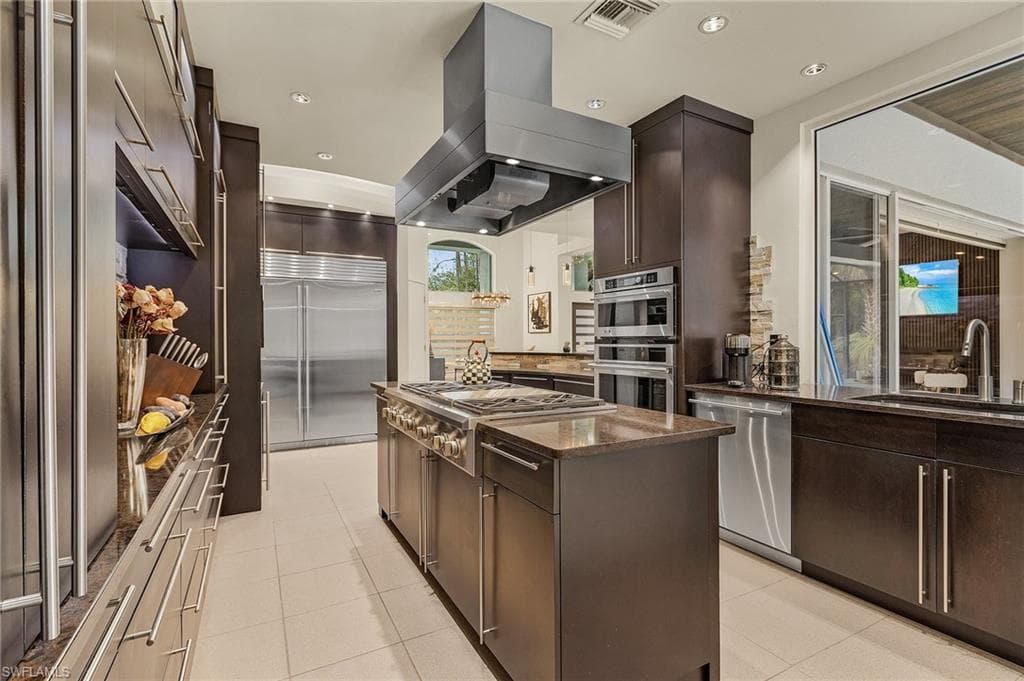 364 Logan Blvd S, Naples, FL 34119-17