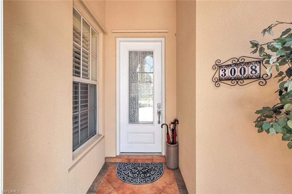 3008 Ellice Way, Naples, FL 34119-4