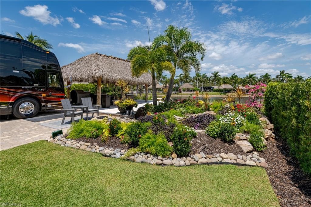 13464 Snook Cir, Naples, FL 34114-14
