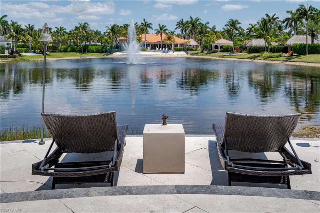 13464 Snook Cir, Naples, FL 34114-2