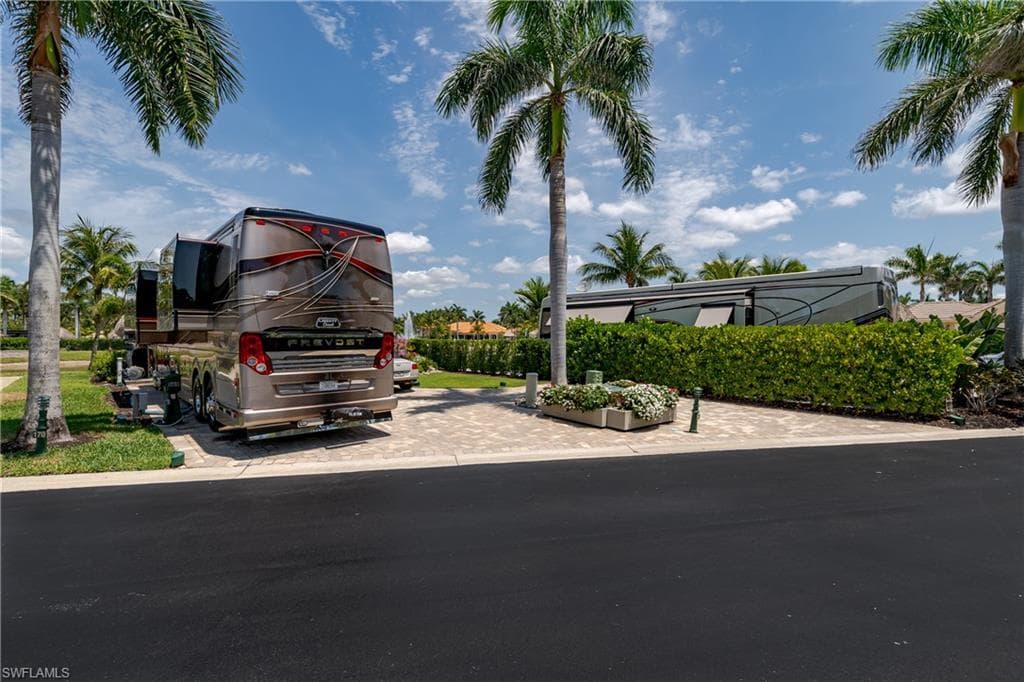 13464 Snook Cir, Naples, FL 34114-37