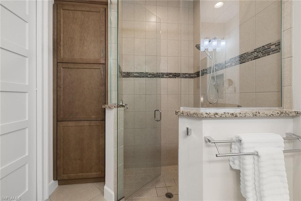6912 Cay Ct, Naples, FL 34113-24