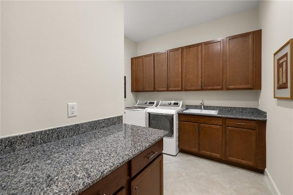 6912 Cay Ct, Naples, FL 34113-27