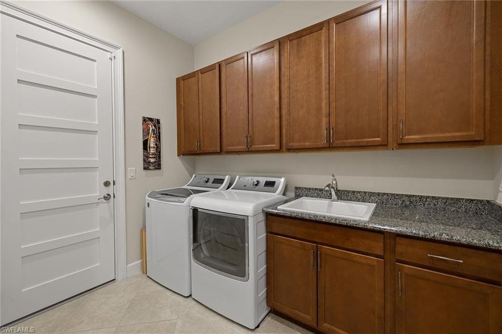 6912 Cay Ct, Naples, FL 34113-28
