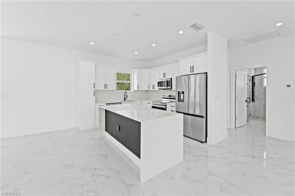 2506 5th St SW, Lehigh Acres, FL 33976-9