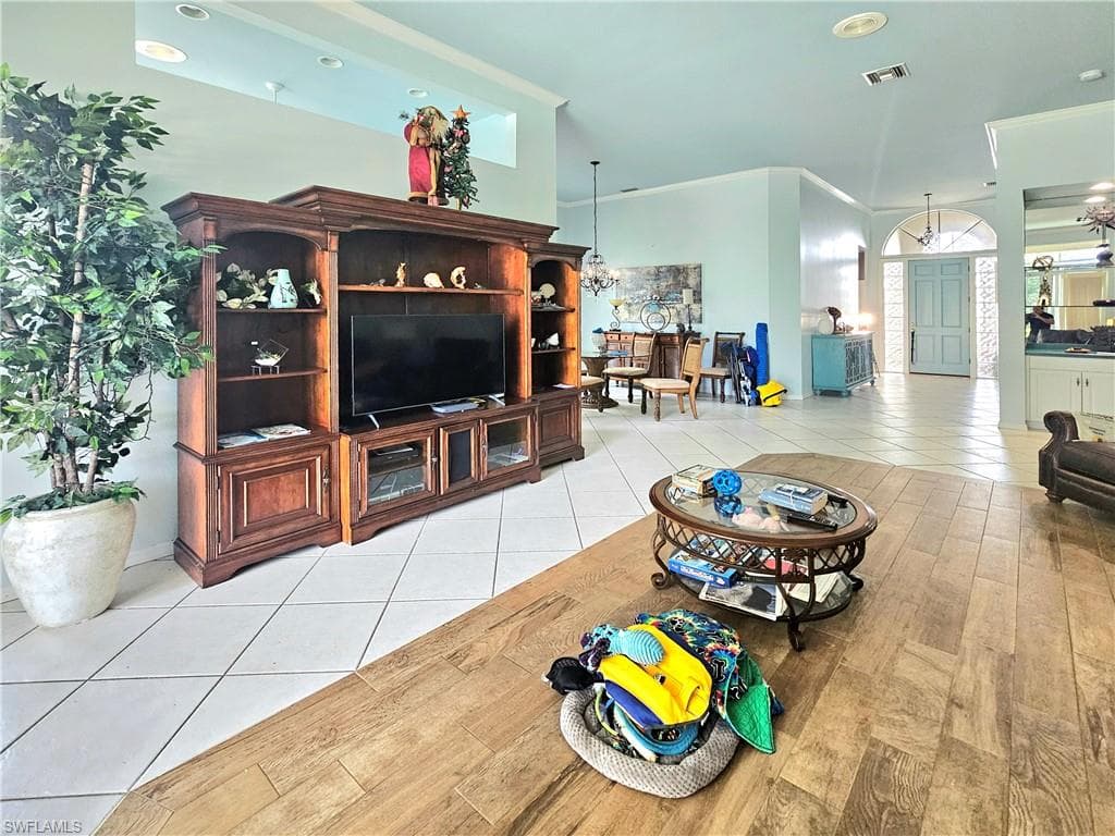 19343 Silver Oak Dr, Estero, FL 33967-17