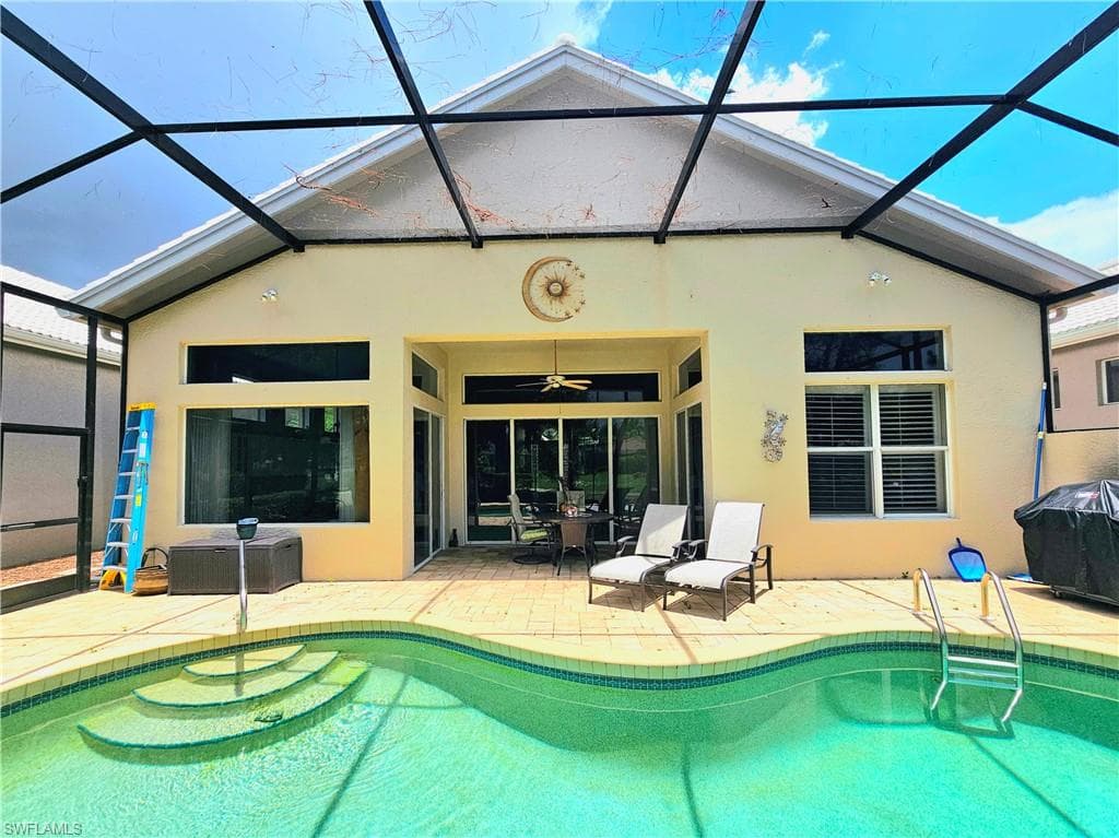 19343 Silver Oak Dr, Estero, FL 33967-1