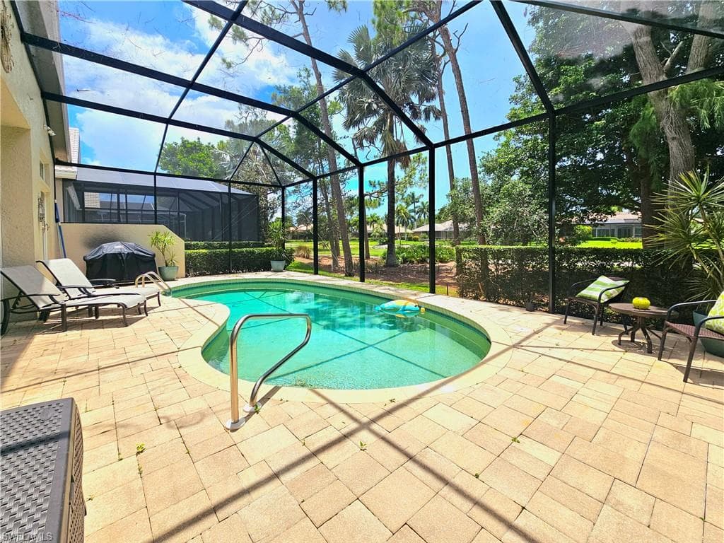 19343 Silver Oak Dr, Estero, FL 33967-35