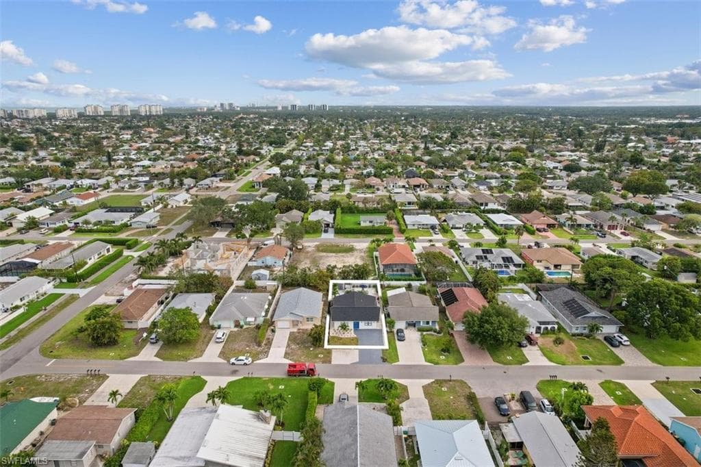 717 95th Ave N, Naples, FL 34108-12