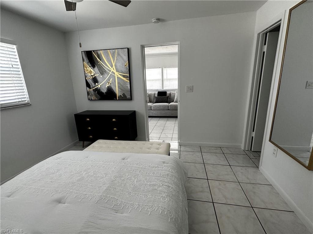 717 95th Ave N, Naples, FL 34108-29