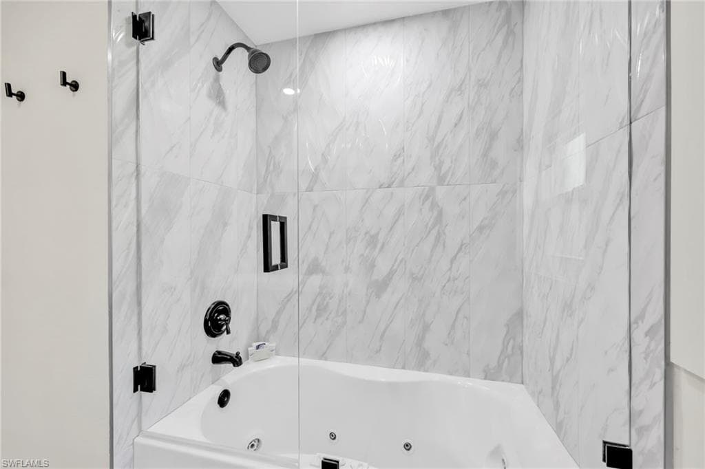3420 Balboa Cir W, Naples, FL 34105-18