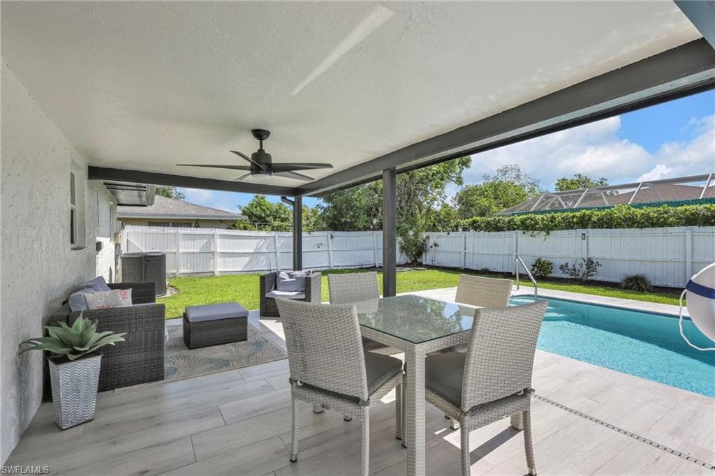 3420 Balboa Cir W, Naples, FL 34105-25