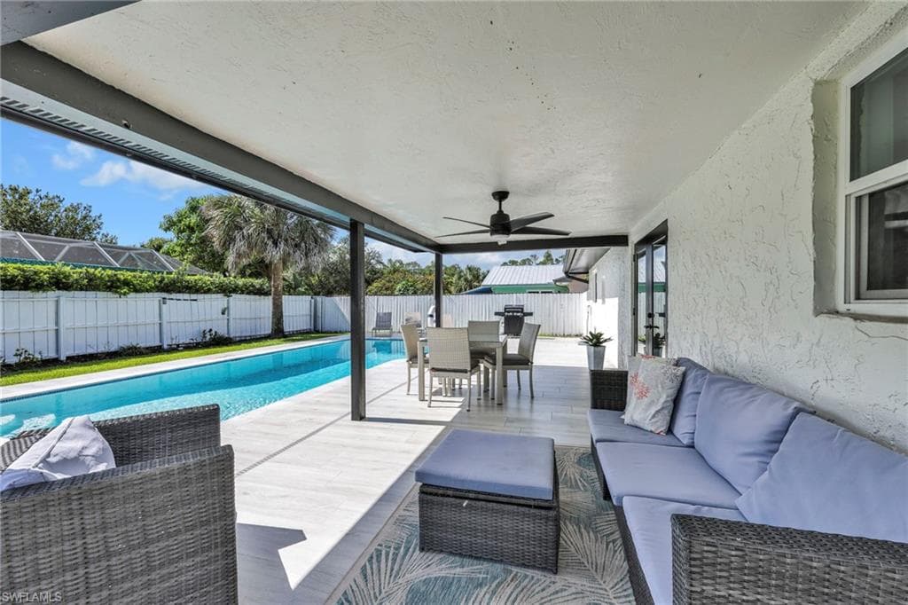3420 Balboa Cir W, Naples, FL 34105-26