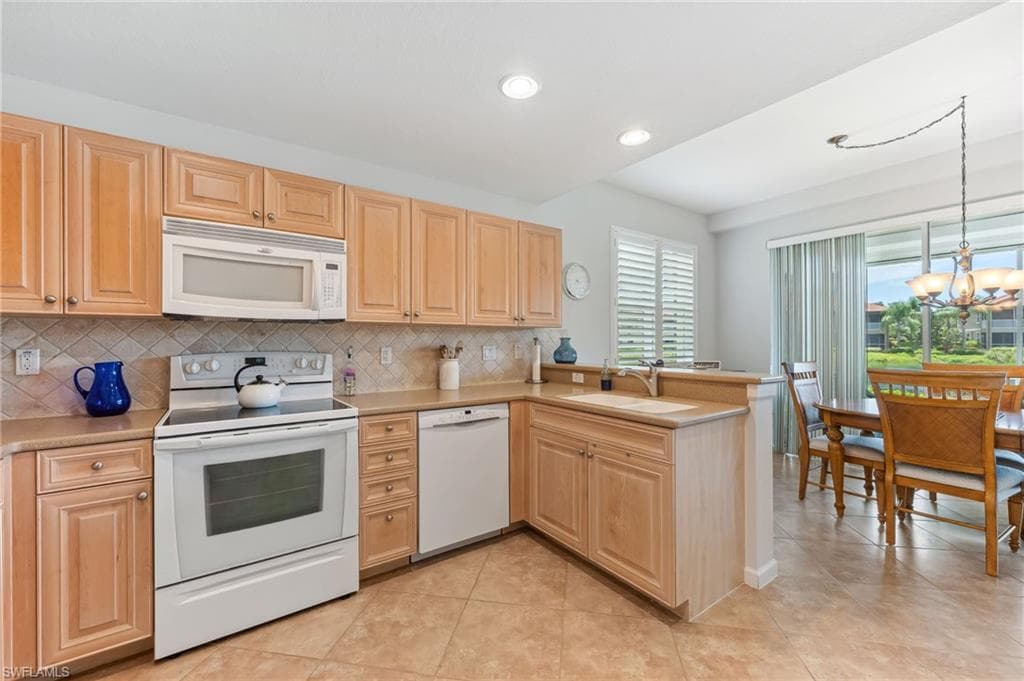 6666 Alden Woods Cir 101, Naples, FL 34113-10