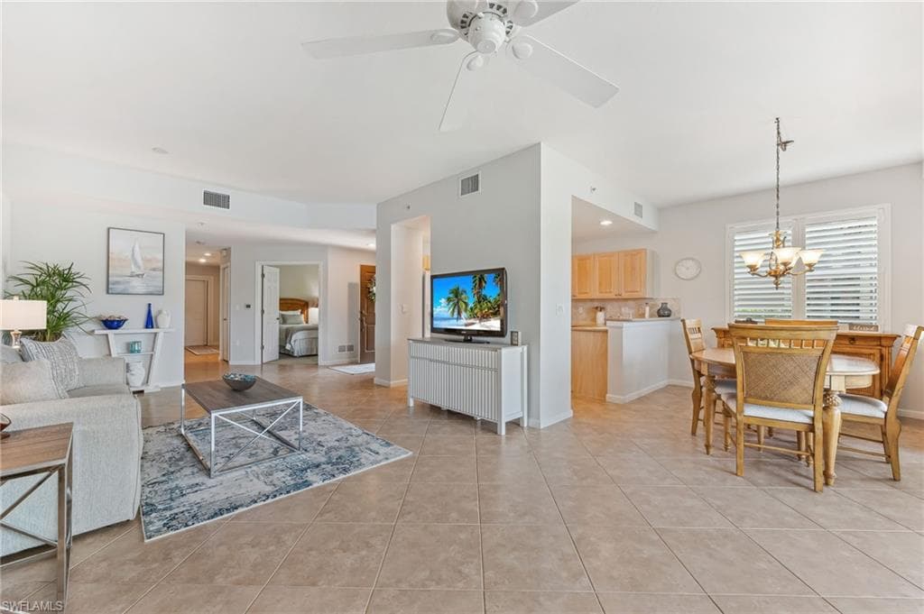 6666 Alden Woods Cir 101, Naples, FL 34113-7