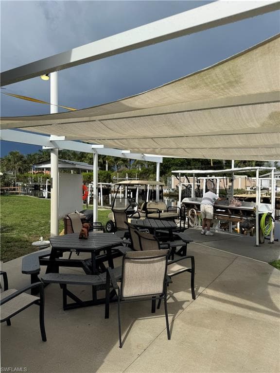 1003 Pine Dr 271, Naples, FL 34114-9
