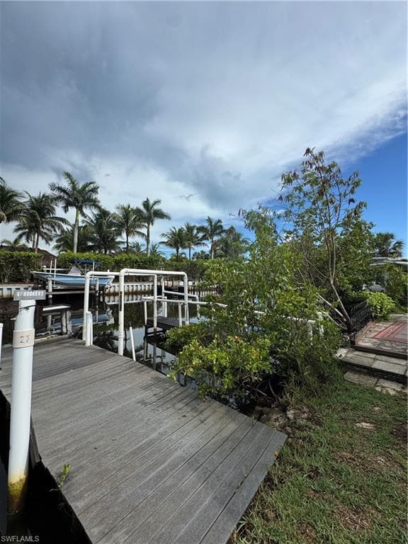 1003 Pine Dr 271, Naples, FL 34114-8
