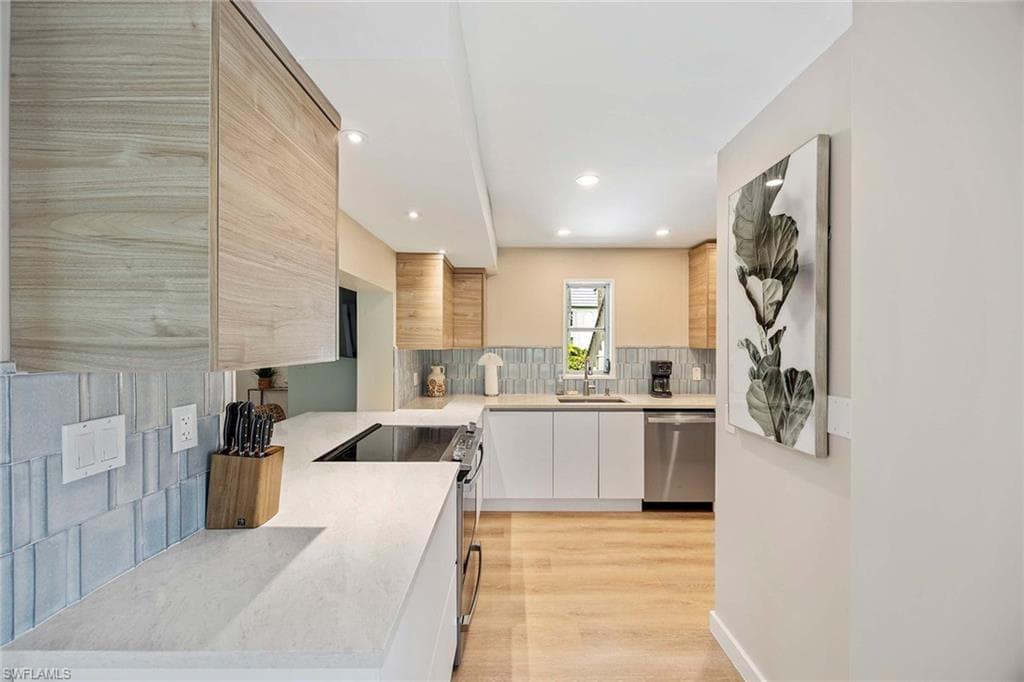 208 Bob O Link Way 208a, Naples, FL 34105-9