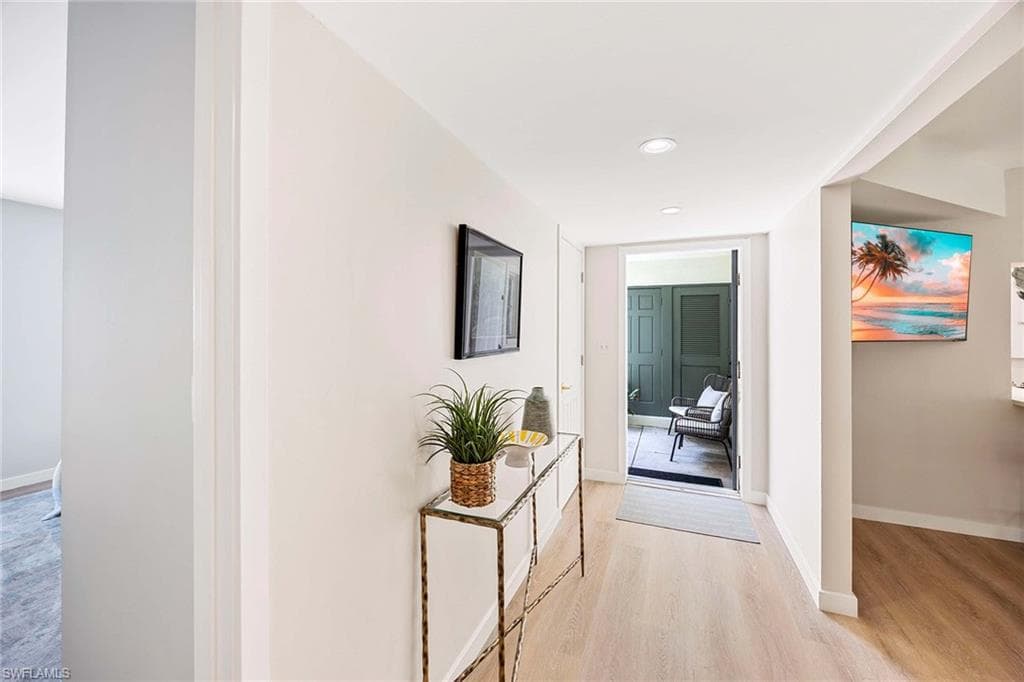 208 Bob O Link Way 208a, Naples, FL 34105-4