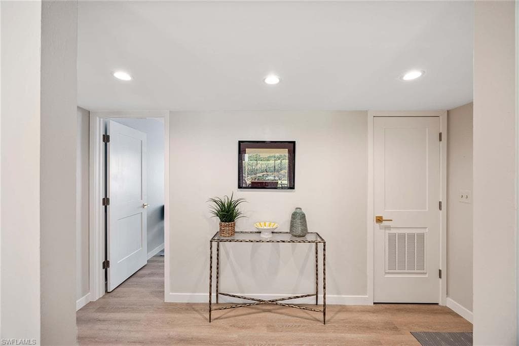 208 Bob O Link Way 208a, Naples, FL 34105-6