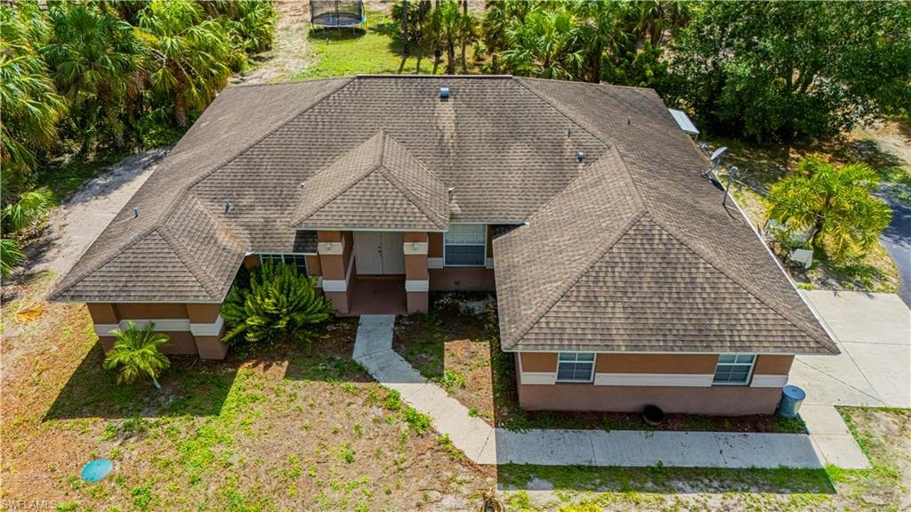 1957 19th St SW, Naples, FL 34117-3