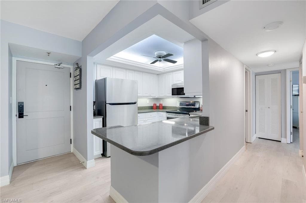 320 Seaview Ct 2-308, Marco Island, FL 34145-8