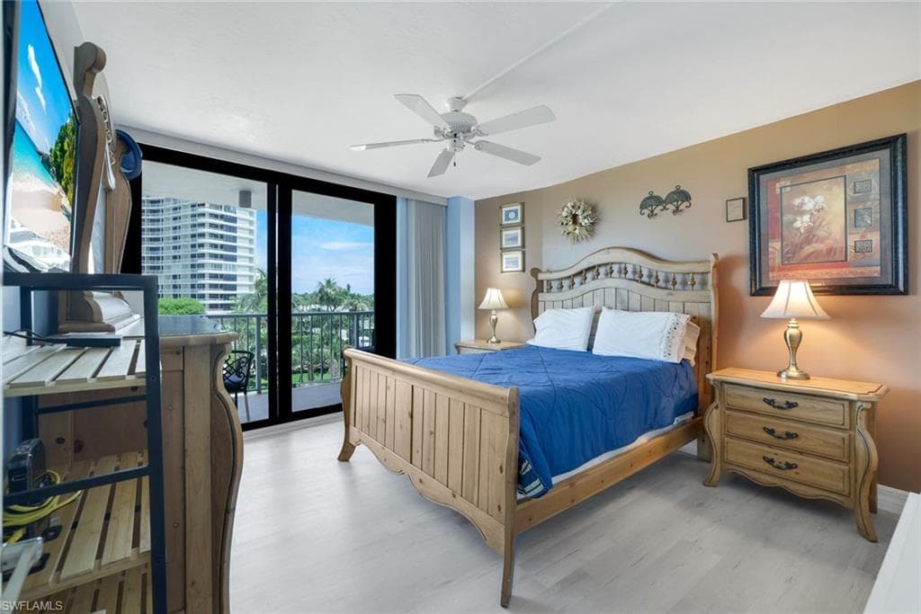 320 Seaview Ct 2-308, Marco Island, FL 34145-14