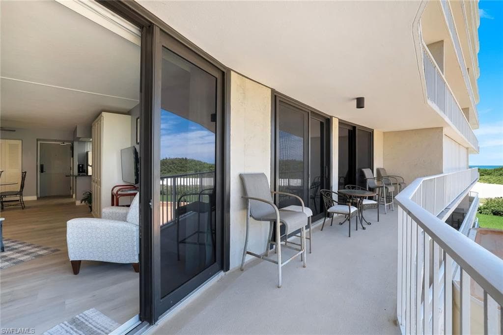 320 Seaview Ct 2-308, Marco Island, FL 34145-16
