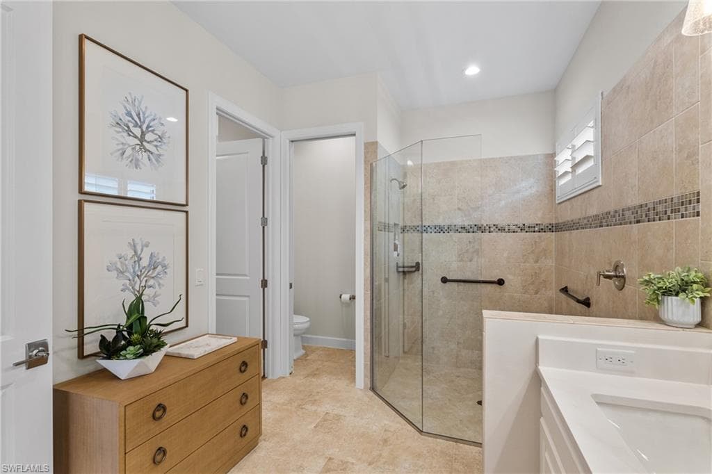 8834 Vaccaro Ct, Naples, FL 34119-24