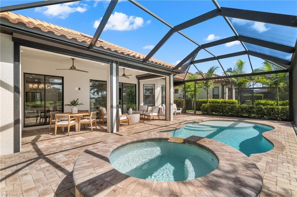 8834 Vaccaro Ct, Naples, FL 34119-31