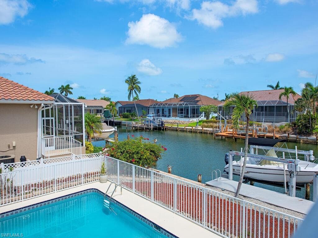 1132 Bond Ct, Marco Island, FL 34145-11