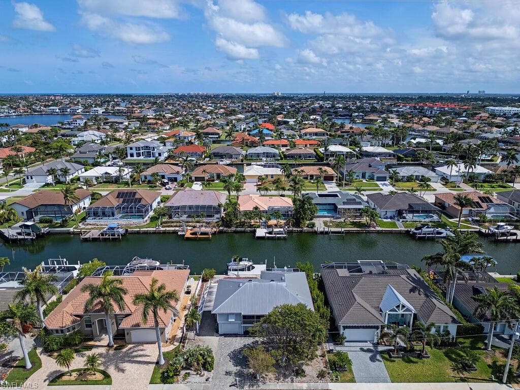 1132 Bond Ct, Marco Island, FL 34145-1