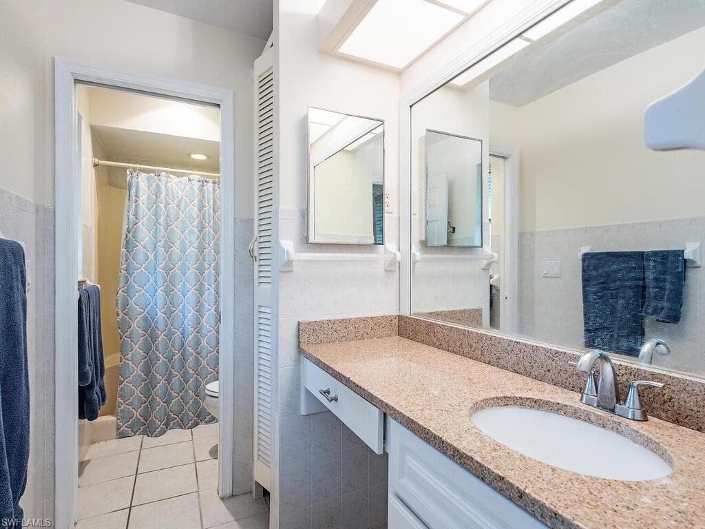1132 Bond Ct, Marco Island, FL 34145-22