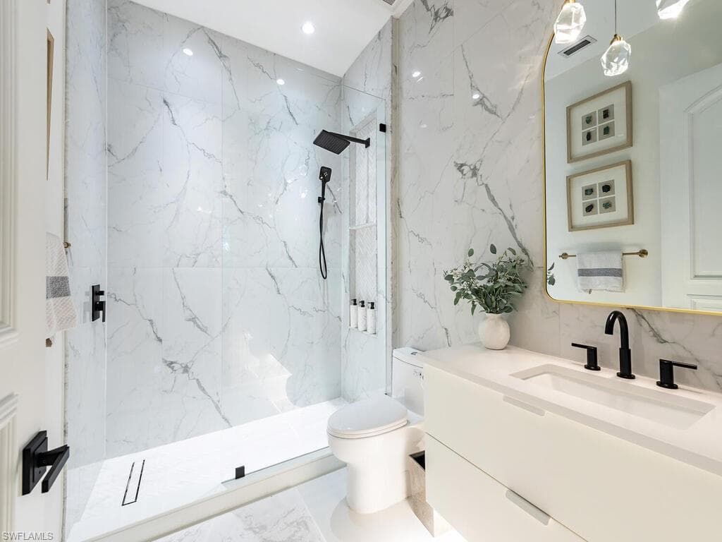 9129 The Ln, Naples, FL 34109-14