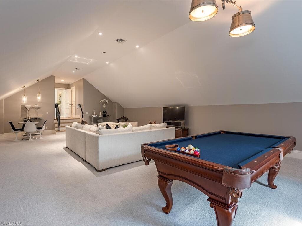 9129 The Ln, Naples, FL 34109-19