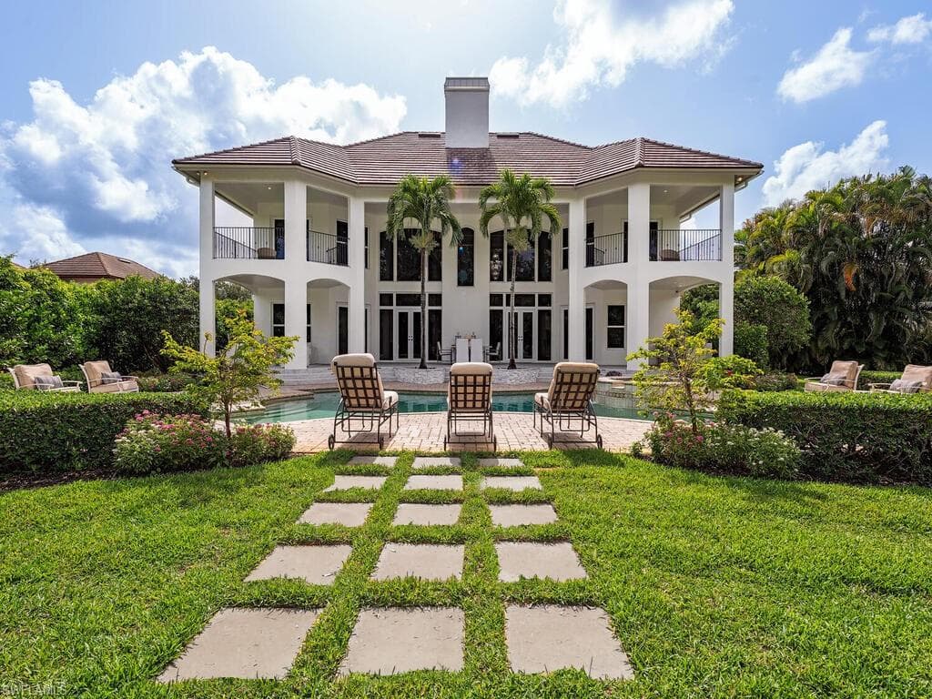 9129 The Ln, Naples, FL 34109-25